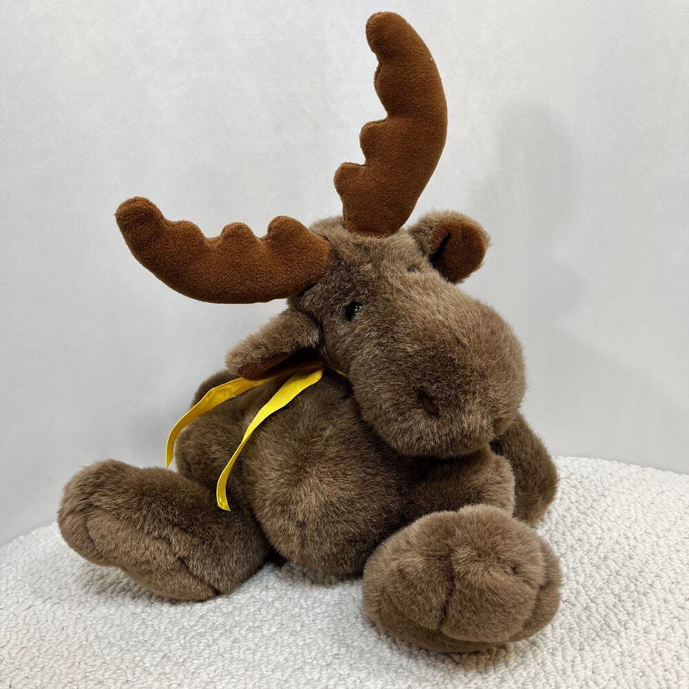 Mary Meyer Foot Loose Moose Plush 9" Sitting Yellow Brown VTG Stuffed Animal